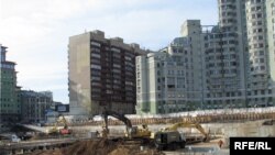 Уплотнительная застройка и тысячи обманутых дольщиков - такие ассоциации вызывает у россиян строительный бизнес