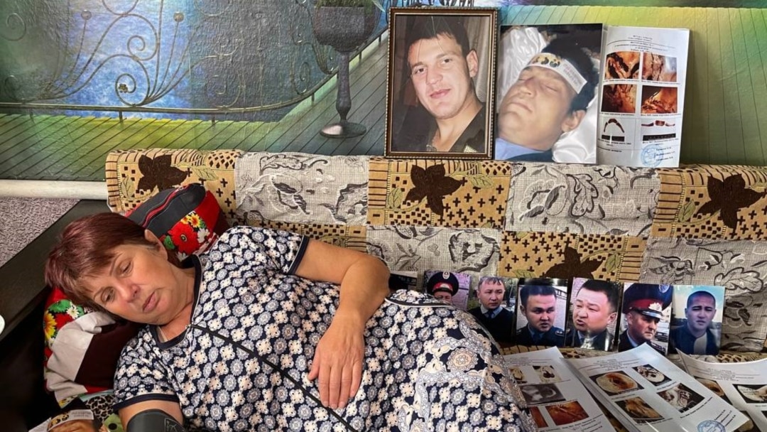 Қисық қыздар