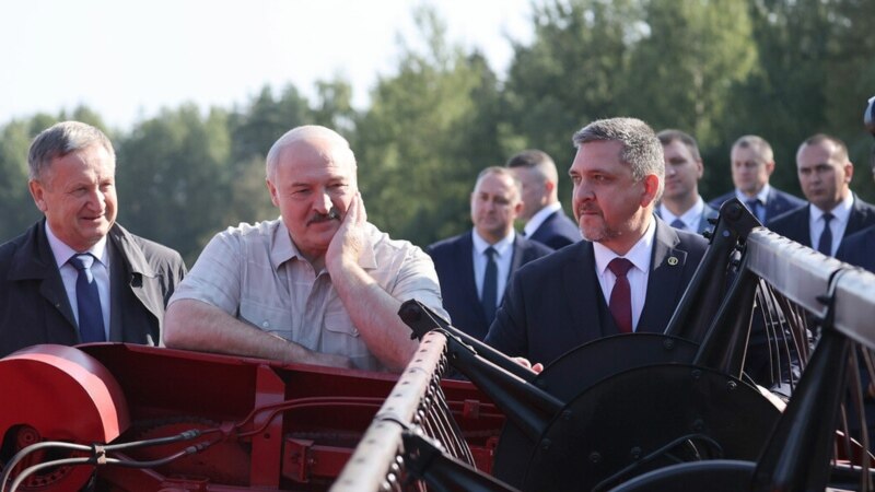 Лукашэнка забараніў звальняцца работнікам калгасаў бяз згоды кіраўнікоў 