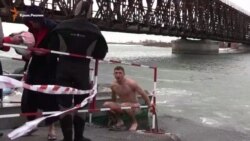 На Крещение бойцы «Азова» купались в Азовском море (видео)