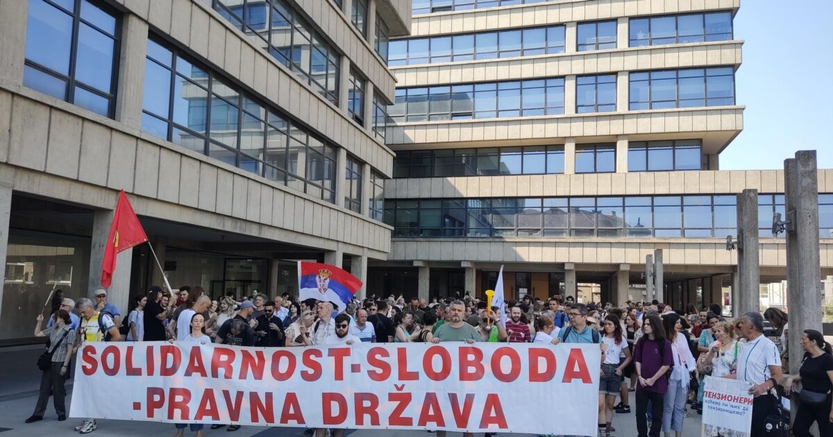 სერბეთში 6 პირი დააკავეს სახელმწიფო გადატრიალების მომზადების ბრალდებით