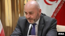 اسواتوپلوک چومبا، سفیر سابق جمهوری چک در ایران