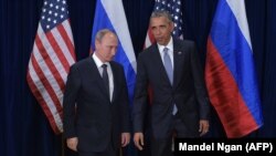 Presidenti rus Vladimir Putin dhe presidenti amerikan Barack Obama