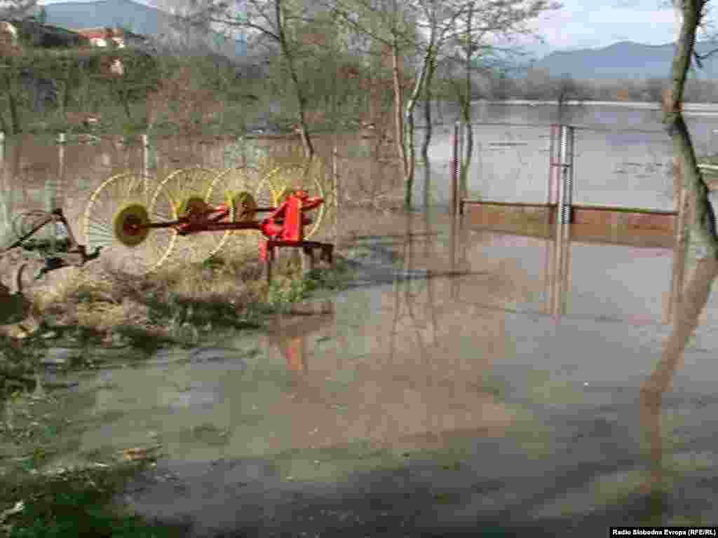 Македонија - поплави во прилепско