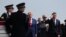 Дональд Трамп на церемонии встречи погибших военнослужащих США