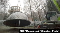 У Менску з абсэрваторыі гарадзкога плянэтарыя дэмантавалі стары купал.