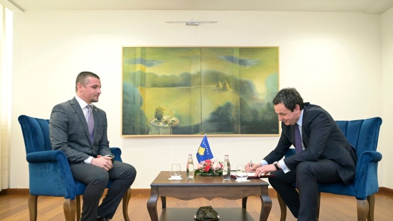 Kurti e liron nga detyra zëvendësministrin e Zhvillimit Rajonal, Elldin Uglari