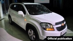 "Chevrolet Orlando" автомобилининг тақдимотга қўйилган нусхаси.
