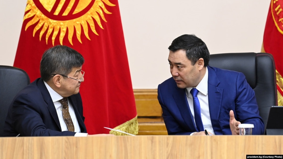 Акылбек Жапаров өкмөт башчылыгынан алынгандан кийин бийлик салык реформасы боюнча риторикасын бир топ жумшартты.