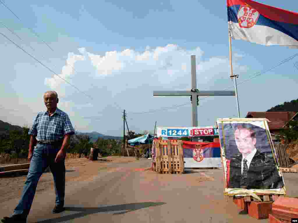 Plakat sa likom ruskog premijera Vladimira Putina u selu Rudare, 15. septembar 2011