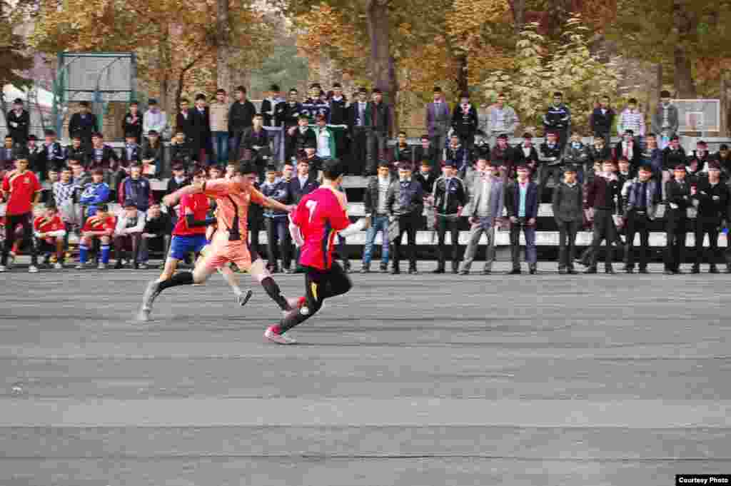 Football championship beetwen universities of Dushanbe, 25Nov2010