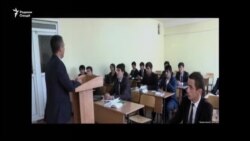 Ҷабри шогирд. "Омӯзгорро таҳқир кард, ба ҳамсинфаш корд зад"