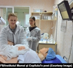 Simularea primirii unei nașteri