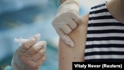 Rusija se nije ustezala da hvali prednosti svoje vakcine Sputnjik V.