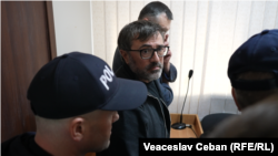 Fostul deputat democrat Vladimir Andronachi este cercetat și judecat în câteva dosare penale.