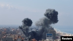 Дым пасьля ізраільскіх удараў у сэктары Газа, 7 кастрычніка 2023 году