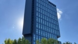 Clădirea de birouri Ana Tower figurează drept sediu social pentru o firmă care declară afaceri de un miliard de lei. În realitate, nu are birouri aici și nici halele de producție în Cluj Napoca, așa cum declară pe site.