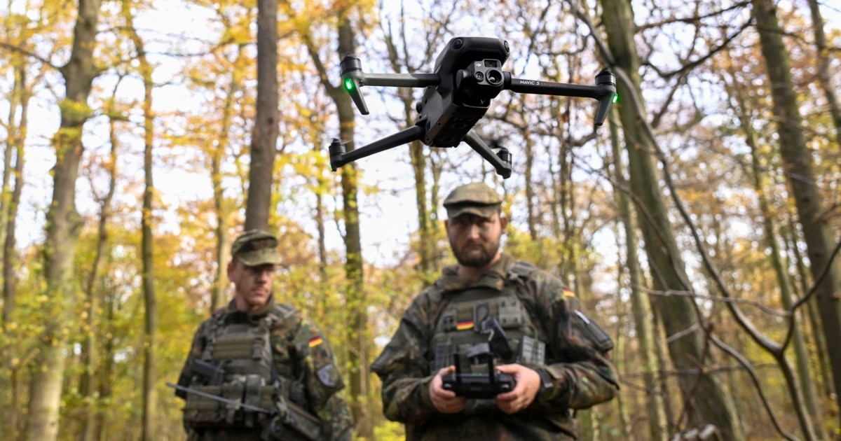 Çekia kërkon shpjegim nga Rusia pasi Medvedev i kërcënoi fabrikat e dronëve në Evropë