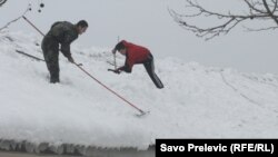 Crna Gora se bori sa snijegom, 13. februar 2012.