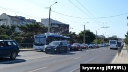 В Севастополе утром 27 июля образовалась двухкилометровая автомобильная пробка