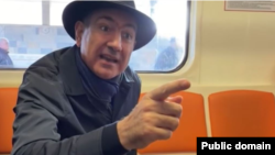 Никол Пашинян в ереванском метро, 22 марта