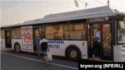 Симферопольский троллейбус зовет на выборы