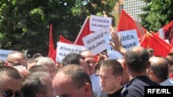 Protest "Samoopredeljenja u Prištini"
