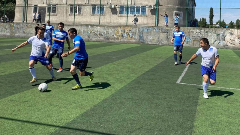 Бишкекте кыйноого каршы мини-футбол турнири өтүп жатат