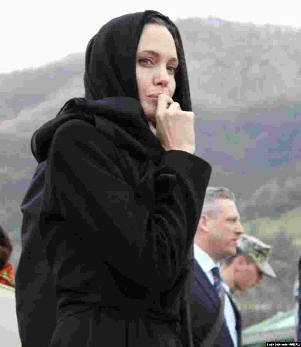 Bosnia-Herzegovina - BritishForeign Secretary William Hague MP and the Special Envoy of the UN High Commissioner for Refugees Angelina Jolie, Srebrenica, 28Mar2014