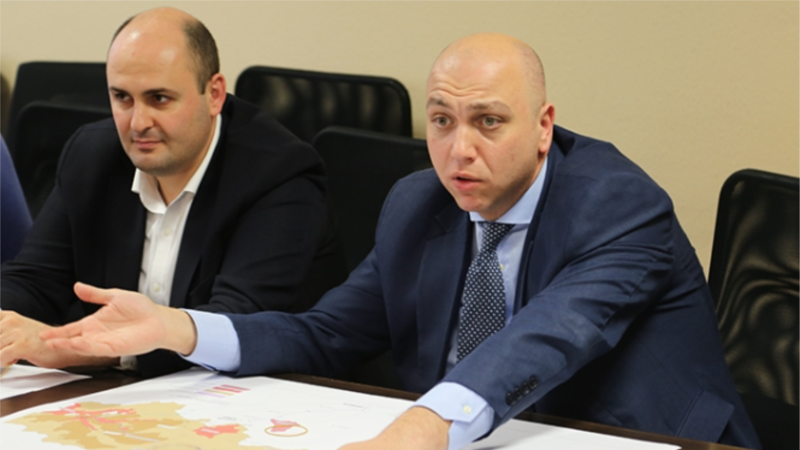 გზების დეპარტამენტის უფროსის ექს-მოადგილე დააკავეს - სამტრედია-გრიგოლეთის გზაზე ჩატეხილი ხიდის საქმე