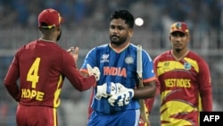 د هند سنجو سېمسن تر ټولو ډېرې منډې جوړې کړې 