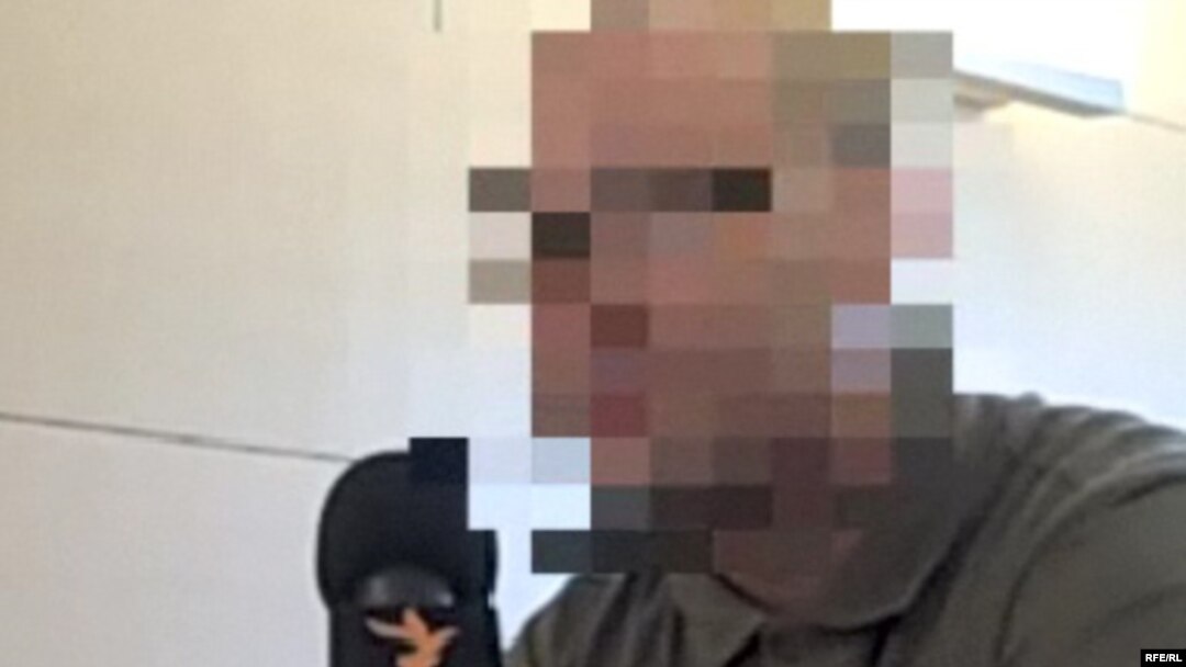Якубов предпочитает скрывать свое лицо до сих пор