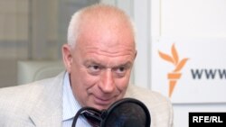Олег Толкачев: "А москвичи-то работают..."