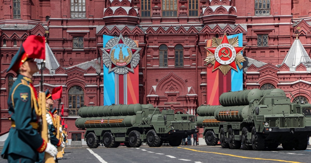 Pa tanke  pa karvanë  Moska zvogëlon paradën e përvitshme ushtarake