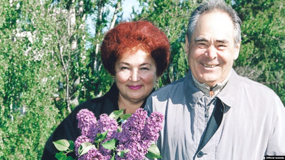 Миңтимер Шәймиев тормыш иптәше Сәкинә ханым белән