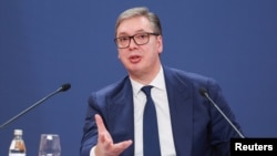 Видання «Бліц» стверджує, що «смерть має підозрілий характер», і що президент Сербії Александр Вучич (на фото) був проінформований про це