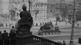 Советский танк на Вацлавской площади в Праге, 5 мая 1945
