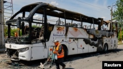 Donetskdə avtobusa dron zərbəsi