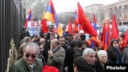 Armenia - Members of the Armenian Revolutionary Federation and the Armenian National Congress demonstrate outside the parliament building in Yerevan, 28Feb2012.