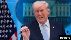 Під час короткого телефонного інтерв’ю після угоди про перемир’я Трамп заявив інформаційному агентству AFP, що, на його думку, Пекін зіграв певну роль у тому, щоб підштовхнути Тегеран до переговорів