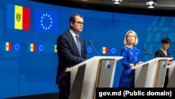 Prim-ministrul Vasile Tofan susținând o conferință de presă după cea de-a 10-a reuniune a Consiliului de Asociere Republica Moldova–Uniunea Europeană, la Bruxelles, 5 octombrie 2026