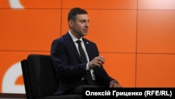 Від січня 2026 року Офіс омбудсмана отримав понад три тисячі скарг на дії військовослужбовців ТЦК, але, за словами Дмитра Лубінця, «цю цифру можна сміливо множити на три, як мінімум»