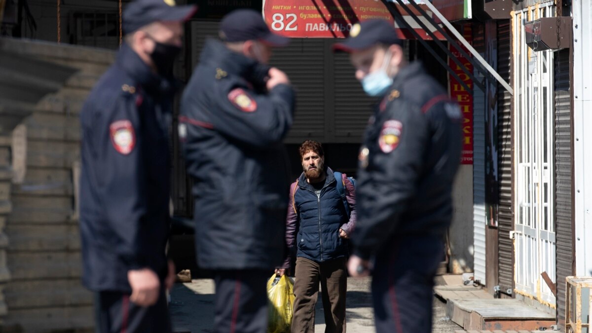 Предпринимателей из Аксая осудили за собрание на закрытом рынке