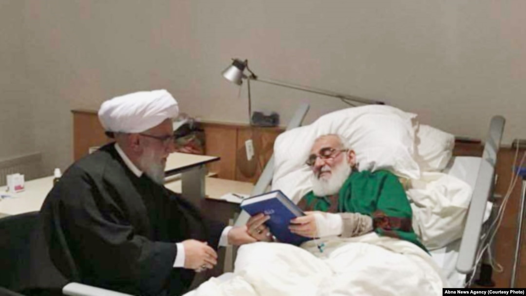 بهره‌مند شدن آیت‌الله شاهرودی از امکان درمان در بیمارستانی پیشرفته در آلمان اعتراض بسیاری را برانگیخته است.