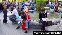 Владимир Милов: "Сидение на бульваре к отъему власти не приводит, приводит только наличие серьезной, организованной структуры."