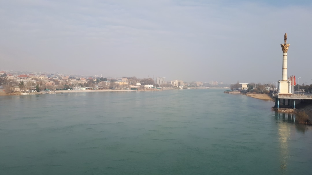 Орыс анасы мен баласы моншадағы порно