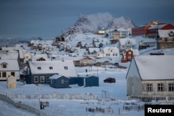 Imagine panoramică a orașului Nuuk, capitala Groenlandei