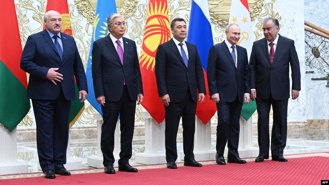 KTMT liderlərinin "ailə fotoşəkli"