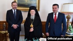 Премиерот Оливер Спасовски во придружба на претседателот на СДСМ, Зоран Заев на средба со Вселенскиот Патријарх г. г. Вартоломеј 