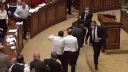 Պիտի սպասեի քաշքշեի՞ն, թե՞ պիտի սպասեի՝ վարչապետին շշով խփեին. պատգամավորները` ծեծկռտուքի մասին